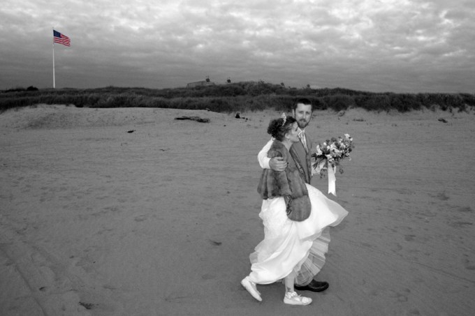 Oregon coast wedding photographer