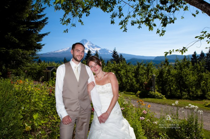 Mt Hood Organic Farm wedding photographer
