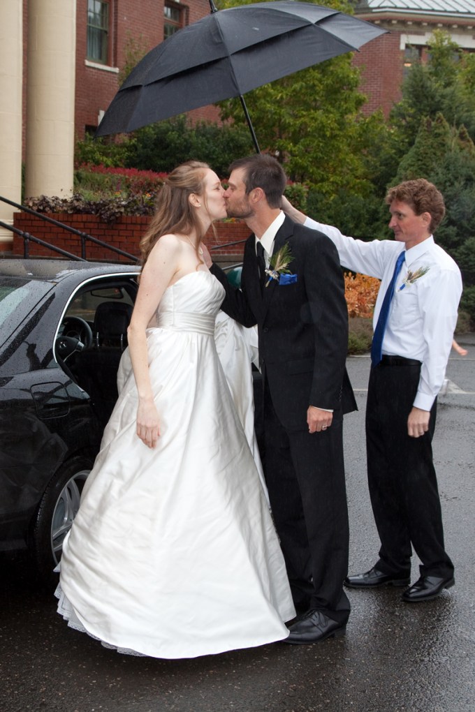 McMenamins Grand Lodge wedding photographer