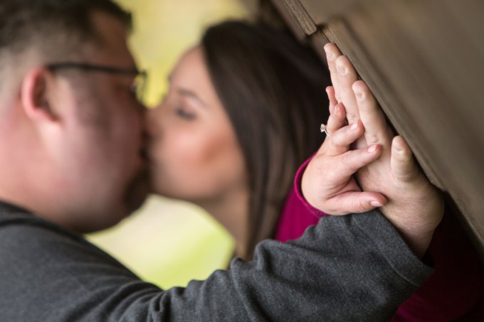 Eugene and Springfield engagement and wedding photographer, Matt Emrich Photo