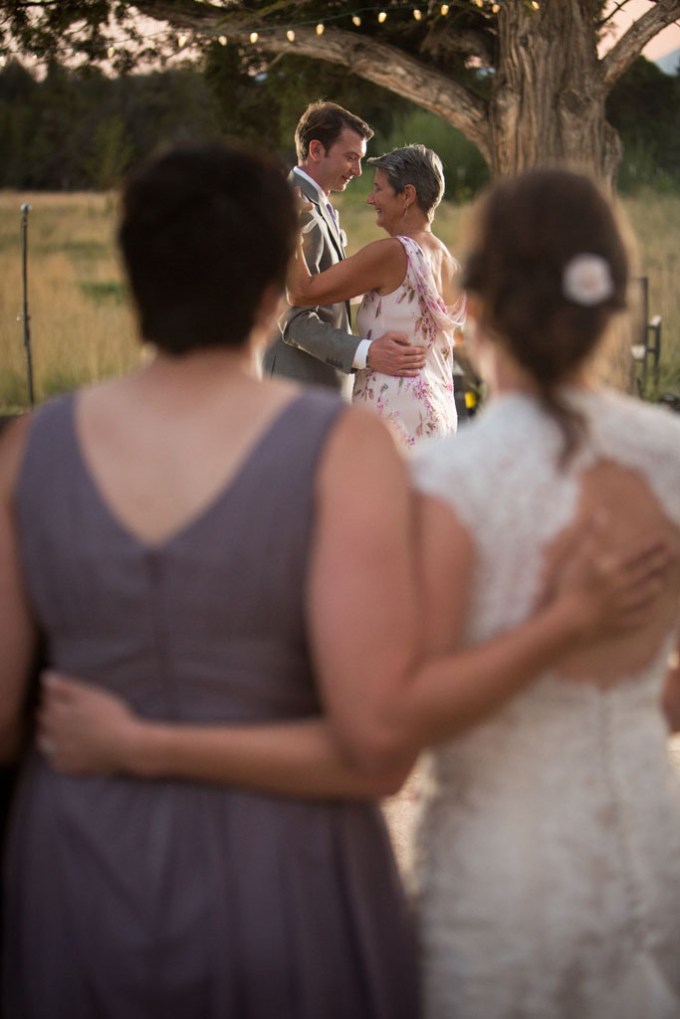 wedding photographers Bend Oregon