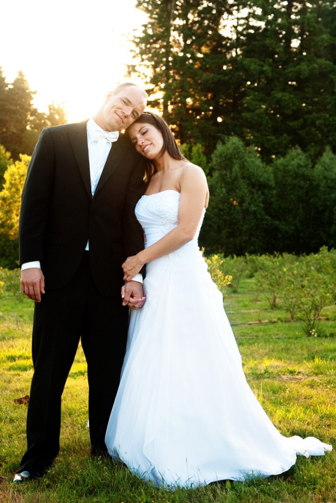 Oregon vineyard wedding, Matt Emrich Photo
