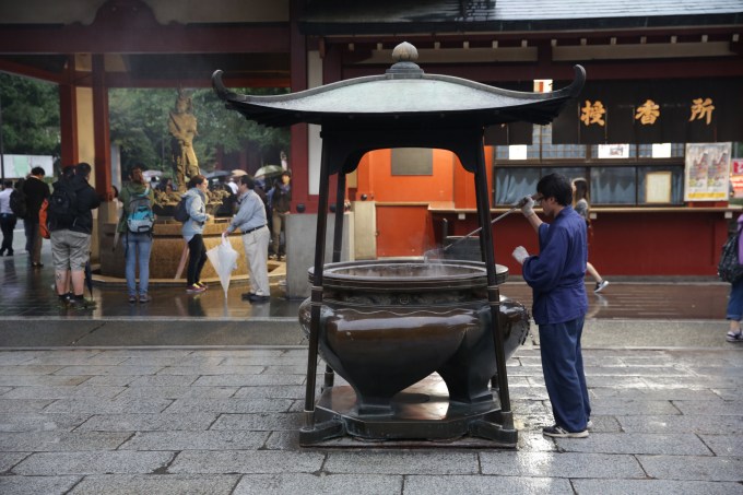 Sensoji Temple smoke purification