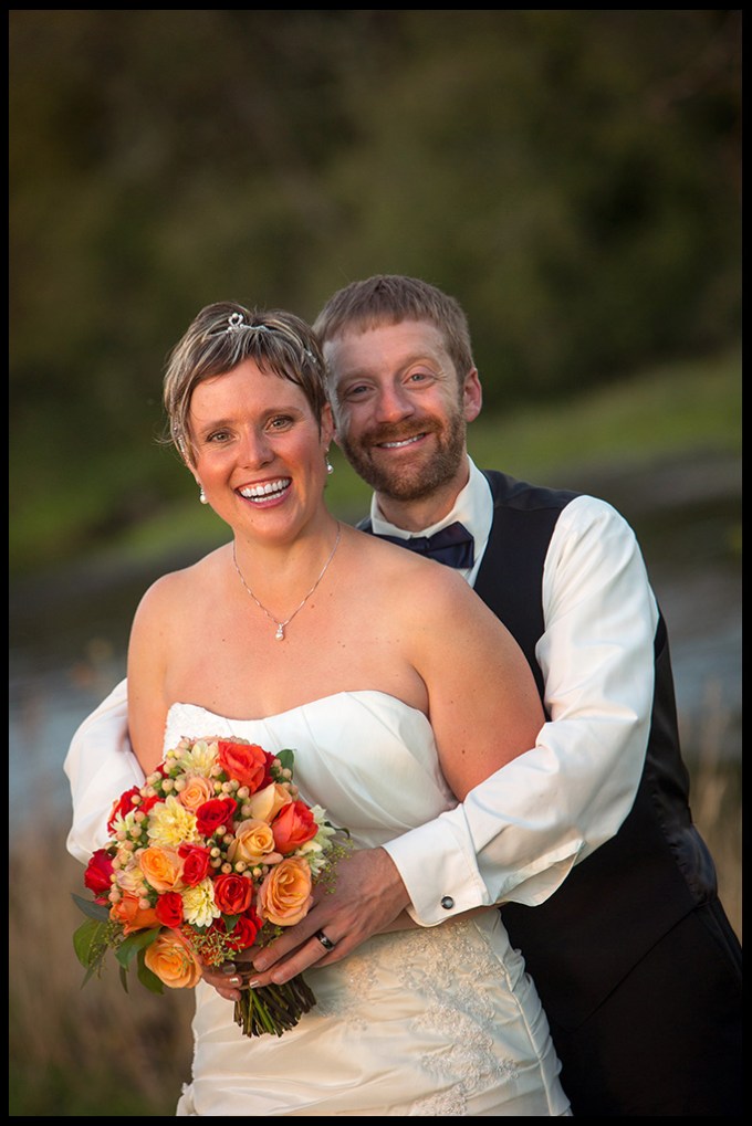 Northern Lights wedding. Eugene wedding photographer, Portland wedding photographer; © Matt Emrich Photo